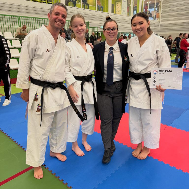Landelijk danexamen karate KBN - zwarte band - karate team utrecht